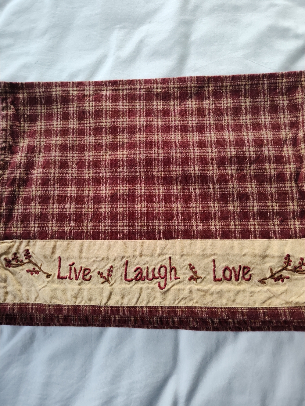 "Live Laugh Love" Set of 4 Placemats.  Size 12" x 17"